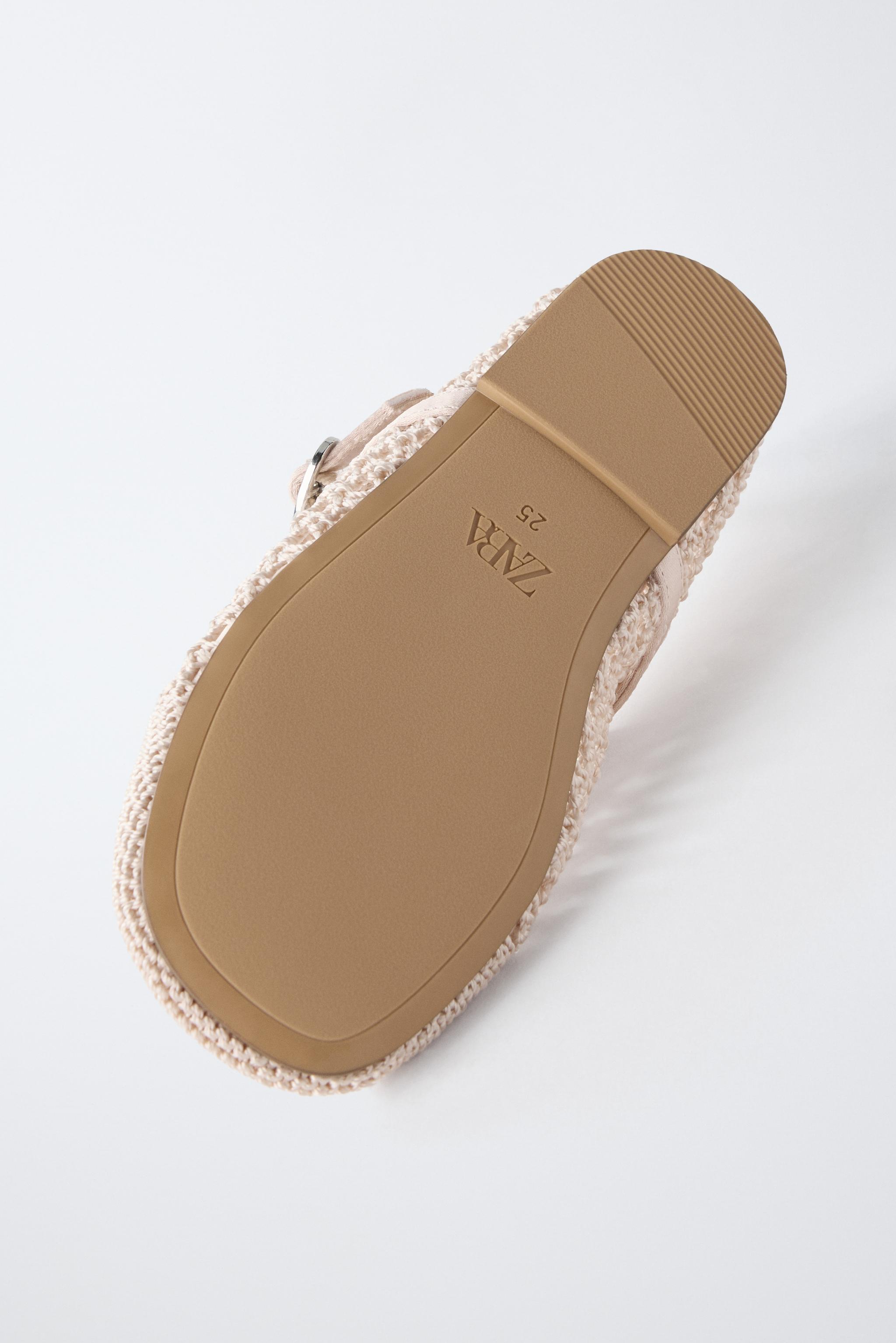 CROCHET EFFECT BALLET FLATS